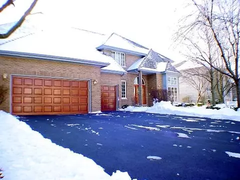 212 Danada Dr, Wheaton, IL 60187 photo 1