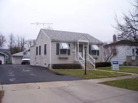 3233 Sangamon St, Steger, IL 60475 photo 1