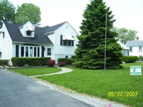 7610 Thomas Ave, Bridgeview, IL 60455 photo 1