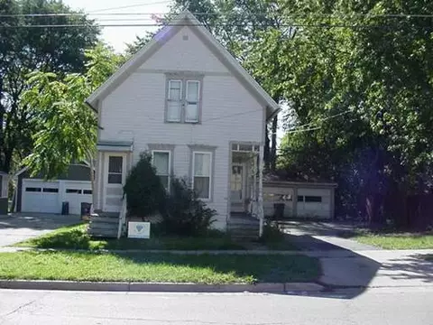 665 Sherman Ave, Elgin, IL 60120 photo 1
