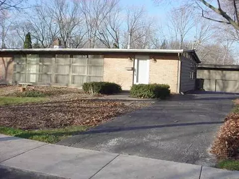 Undisclosed, Wheaton, IL 60187 photo 1