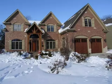 1012 James Ct, Wheaton, IL 60187 photo 1