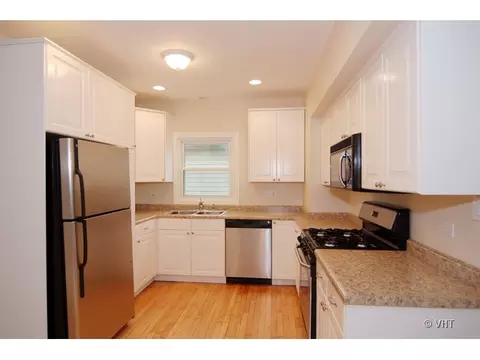 26 W151 Armbrust Ave, Wheaton, IL 60187 photo 4