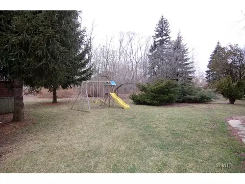 26 W151 Armbrust Ave, Wheaton, IL 60187 photo 10