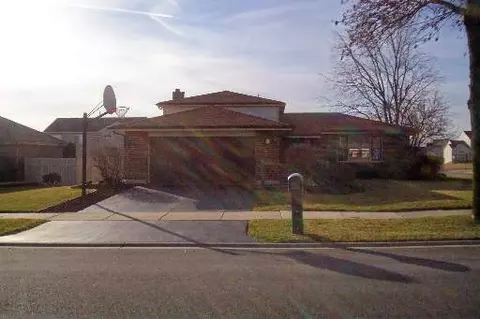 6253 Marsh Ln, Matteson, IL 60443 photo 1