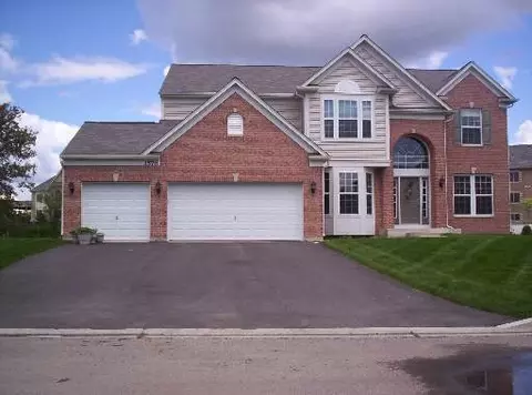 1309 Meade Dr, Lindenhurst, IL 60046 photo 1