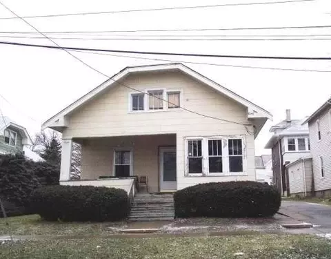 418 Pierce St, Aurora, IL 60505 photo 1