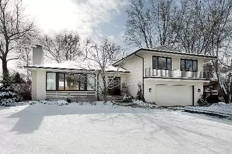 694 Willow Tree Ln, Glencoe, IL 60022 photo 1