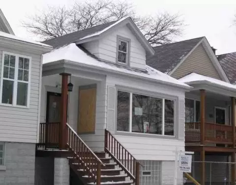 3021 E 79th Pl, Chicago, IL 60617 photo 1