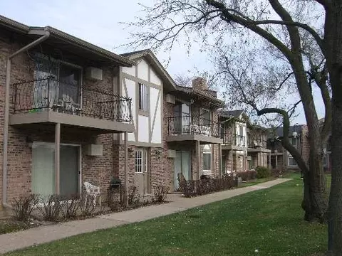 Undisclosed, Willowbrook, IL 60527 photo 1
