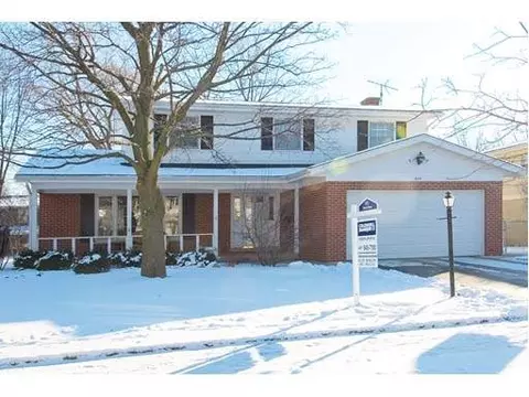 645 Sapling Ln, Deerfield, IL 60015 photo 1