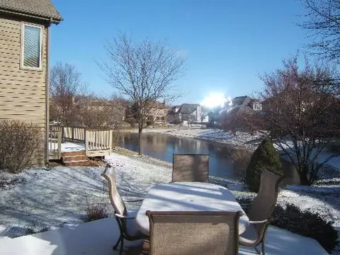 1320 Cranbrook Cir, Aurora, IL 60504 photo 1
