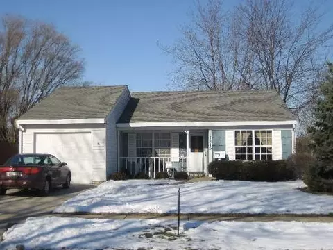 1815 Birch Ln, Aurora, IL 60506 photo 1