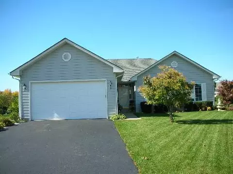 836 Sharp Ct, Elburn, IL 60119 photo 1
