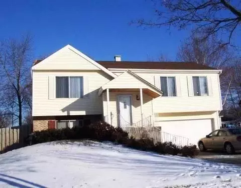 1016 Struckman Blvd, Bartlett, IL 60103 photo 1