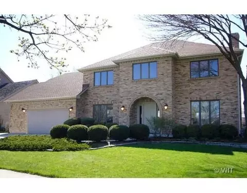 1920 Hampton Dr, Wheaton, IL 60187 photo 1