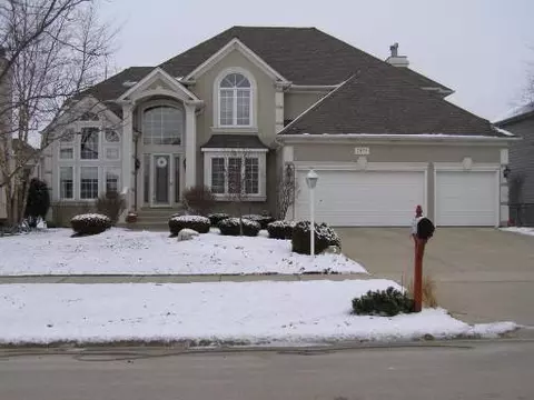 2955 Beth Ln, Naperville, IL 60564 photo 1