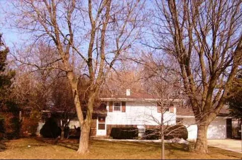 834 Foster Ave, Bartlett, IL 60103 photo 1