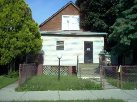8818 S Emerald Ave, Chicago, IL 60620 photo 1