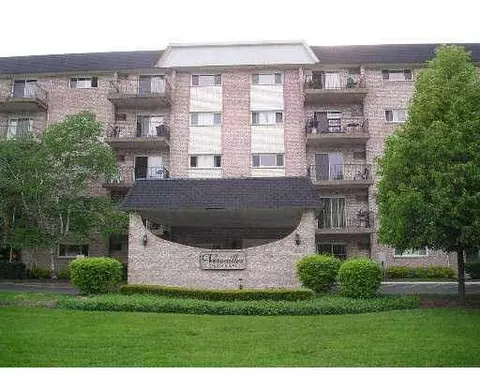 Undisclosed, Wheaton, IL 60187 photo 1