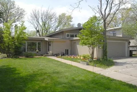 616 Dundee, Glencoe, IL 60022 photo 1