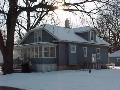 700 N Mcclure Ave, Elgin, IL 60123 photo 1