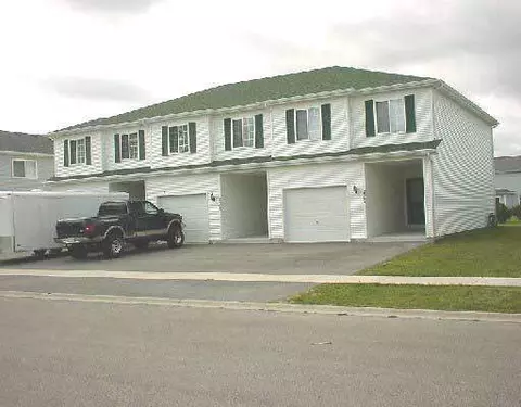 2355 Cherry Tree Ln, Diamond, IL 60416 photo 1