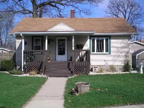 736 N River Dr, Kankakee, IL 60901 photo 1