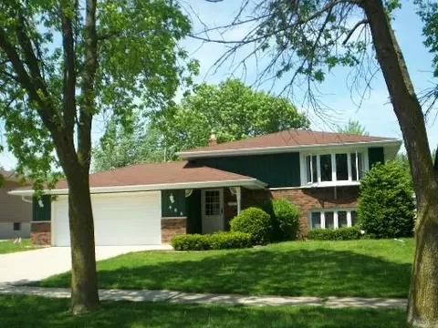 523 Willow, Dyer, IN 46311 photo 1