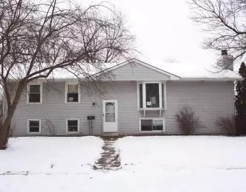 1241 Post Rd, Aurora, IL 60506 photo 1
