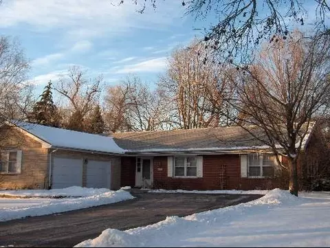 149 Tennyson Dr, Wheaton, IL 60187 photo 1