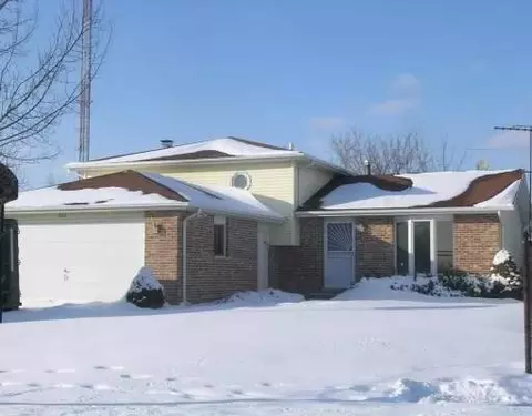 2015 Tamarack Dr, Joliet, IL 60432 photo 1