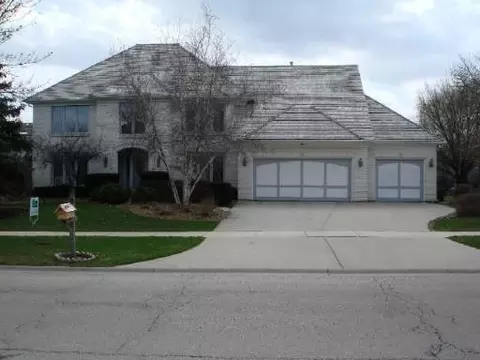 4015 White Eagle Dr, Naperville, IL 60564 photo 1