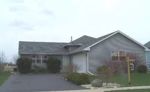 1208 Willow Ln, Harvard, IL 60033 photo 1