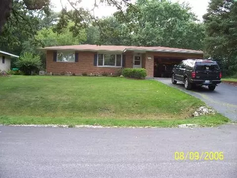 4913 N Roger St, Mchenry, IL 60050 photo 1