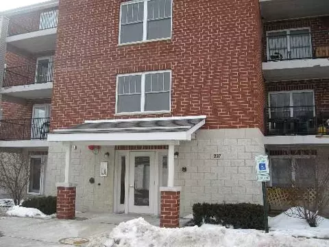 237 N Mill Rd #9, Addison, IL 60101 photo 1