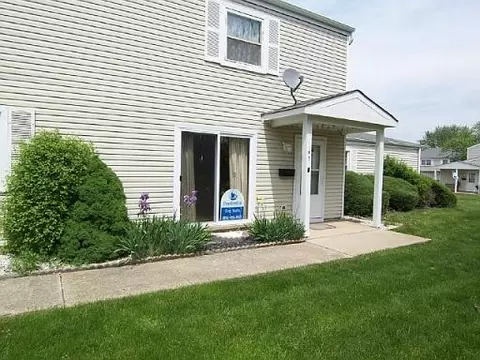 197 Mary #B, Bartlett, IL 60103 photo 1