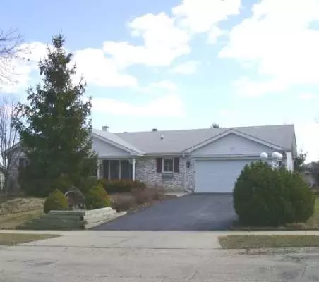 525 W Parkview Ter, Algonquin, IL 60102 photo 1