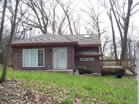 2619 Apache Trl, Mchenry, IL 60050 photo 1