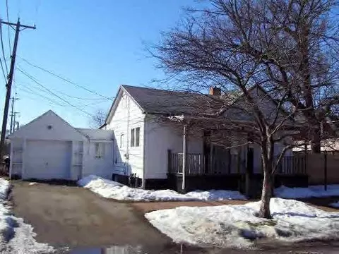 144 E Hawkins, Kankakee, IL 60901 photo 1