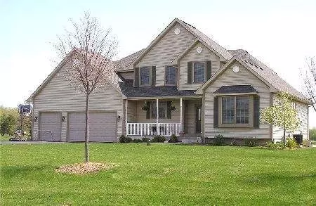 8214 Eagle Rdg, Spring Grove, IL 60081 photo 1