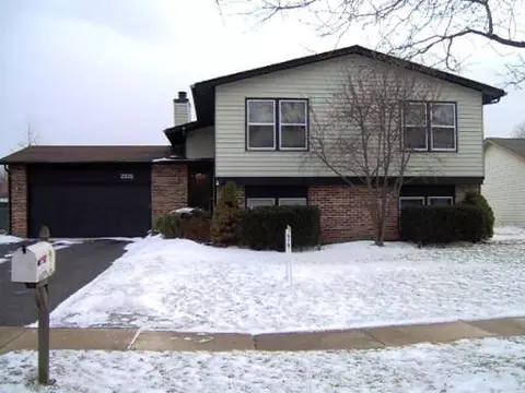 2515 Brook Ln, Aurora, IL 60504 photo 1