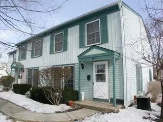 1687 Williamsburg Ct #D, Wheaton, IL 60187 photo 1