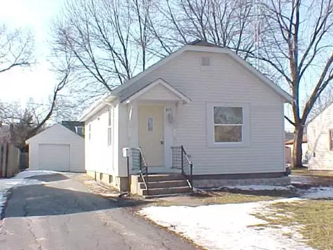833 Gates St, Aurora, IL 60505 photo 1