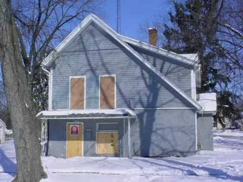 989 E Bourbonnais St, Kankakee, IL 60901 photo 1