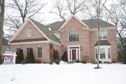 7532 Bittersweet Dr, Gurnee, IL 60031 photo 1