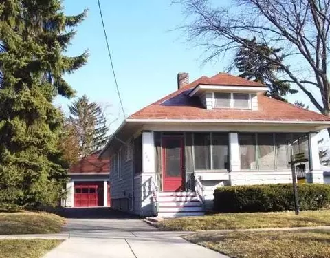 566 Columbia Ave, Elgin, IL 60120 photo 1