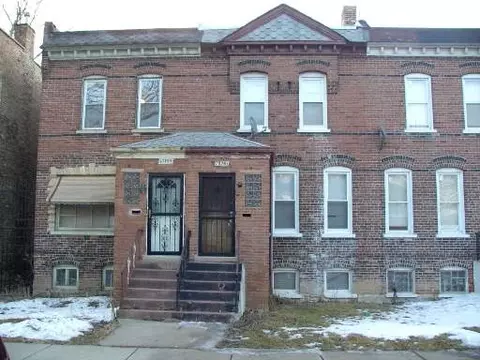 10759 S Champlain Ave, Chicago, IL 60628 photo 1