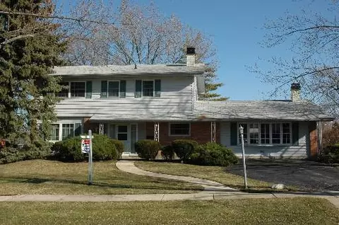 1805 Hampton Rd, Hoffman Estates, IL 60169 photo 1