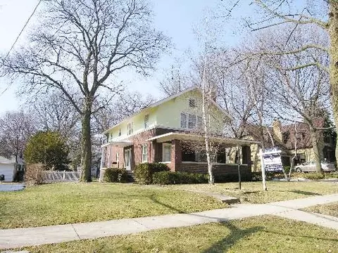 1152 Cedar Ave, Elgin, IL 60120 photo 1